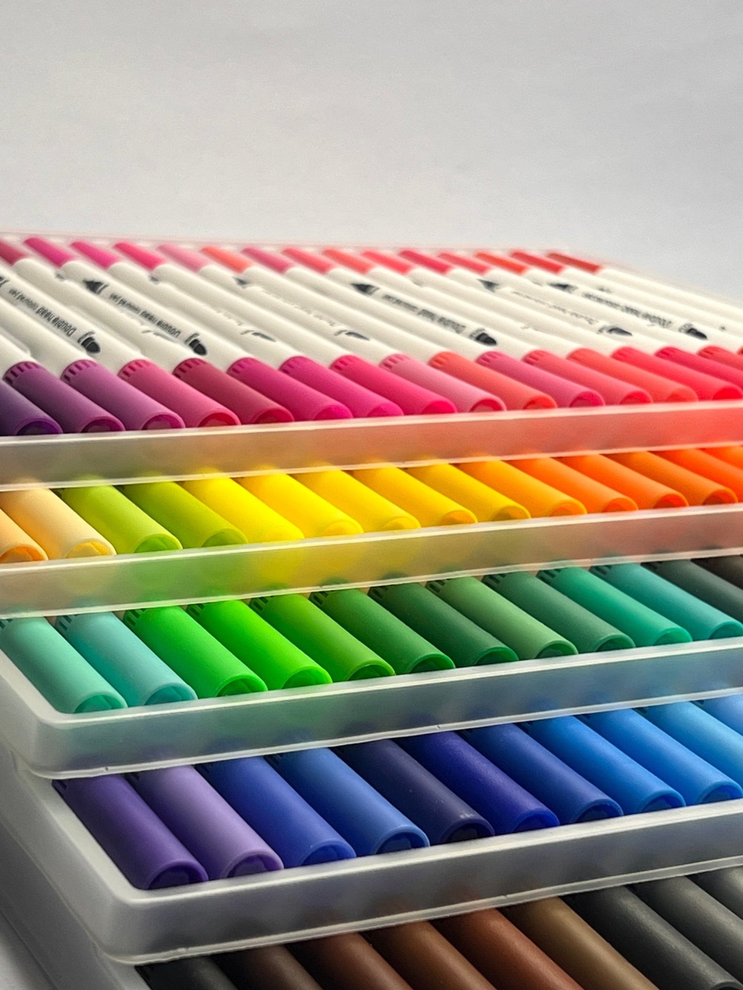 100 Colors Dual Tip Brush Pens Highlighter Art Markers, Liners & Brush Tip Watercolor Pen Set